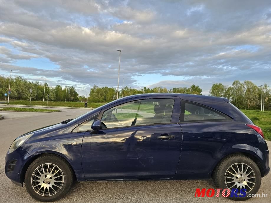 2013' Opel Corsa 1,3 Cdti photo #2