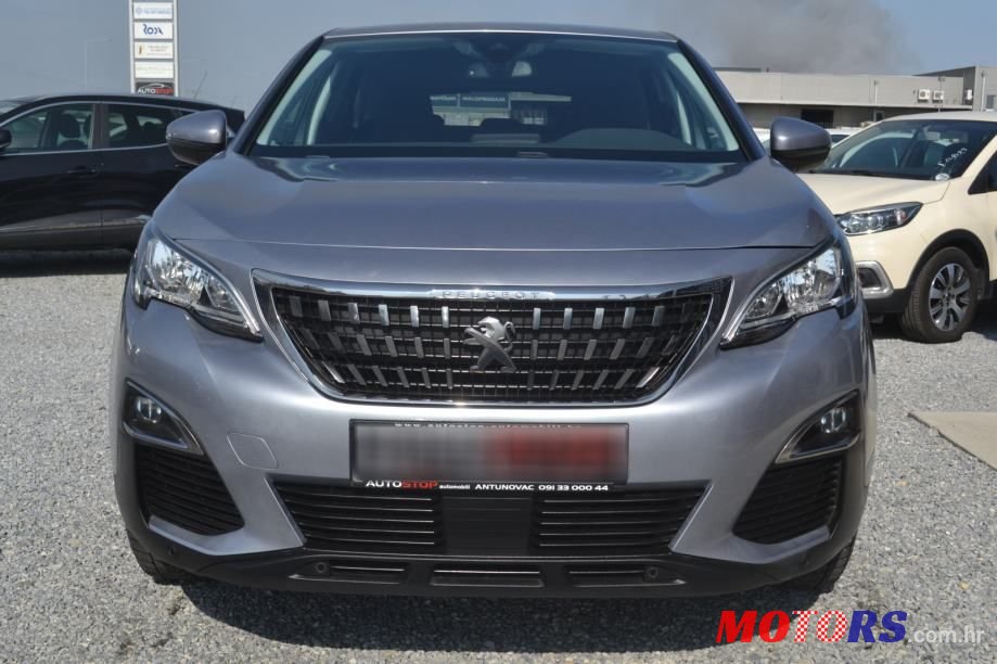 2018' Peugeot 3008 1,5 Bluehdi photo #2