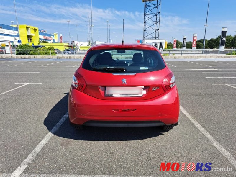 2014' Peugeot 208 1,6 E-Hdi photo #3