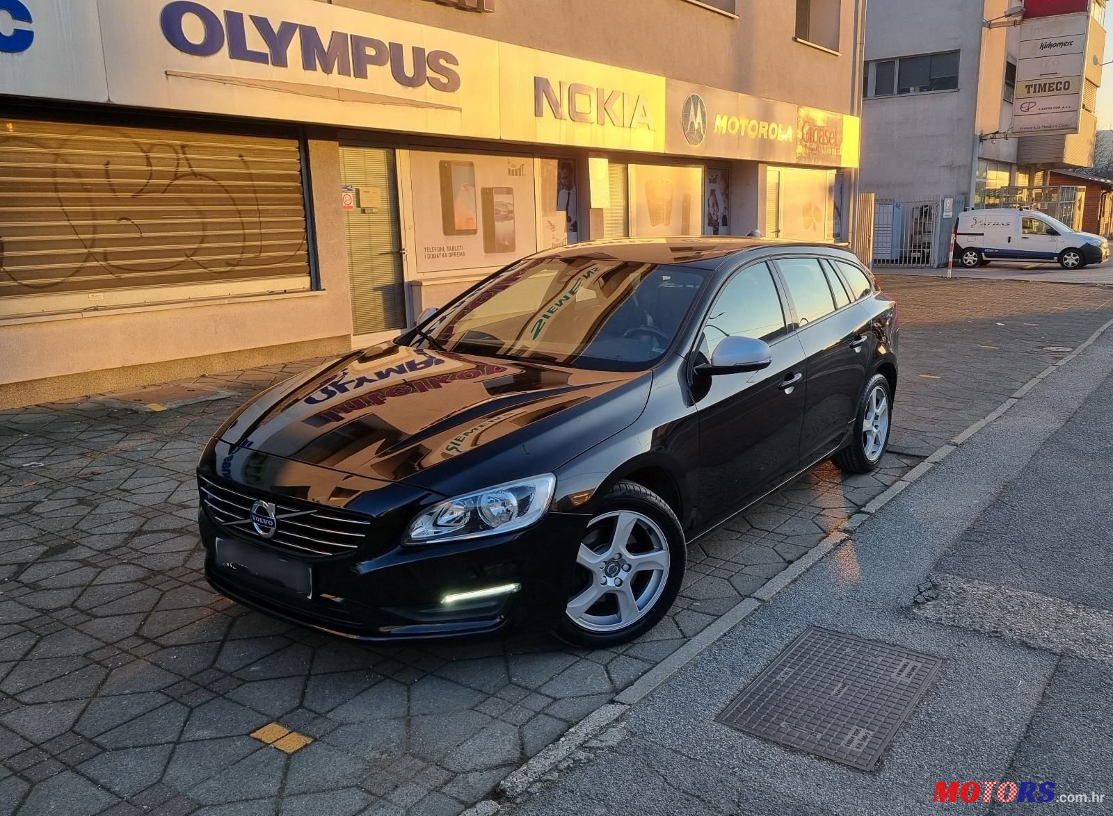 2017' Volvo V60 D2 photo #1