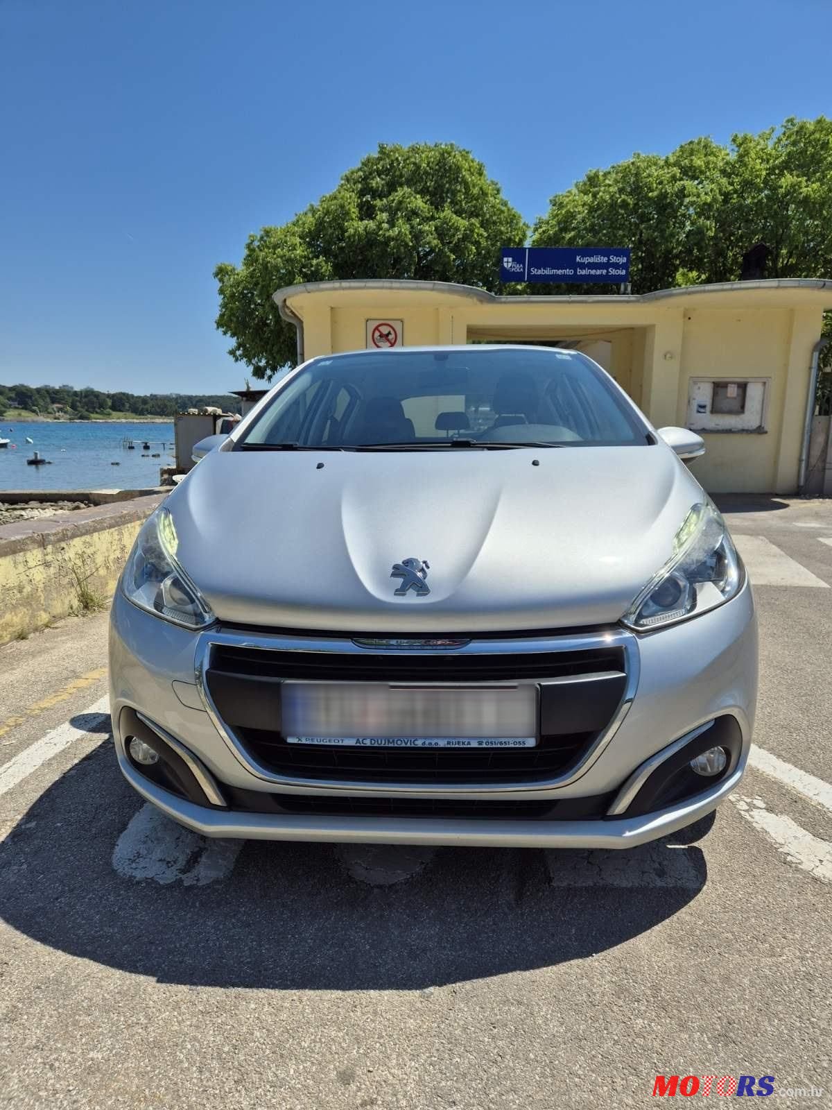 2016' Peugeot 208 1,2 Puretech photo #1