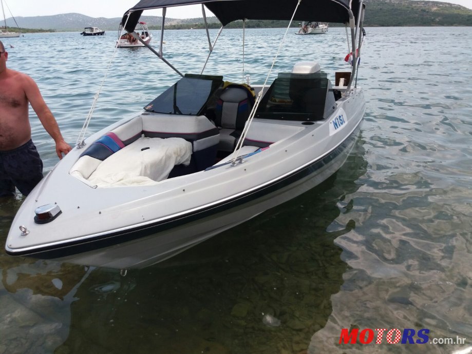 1990' Bayliner Capri photo #1