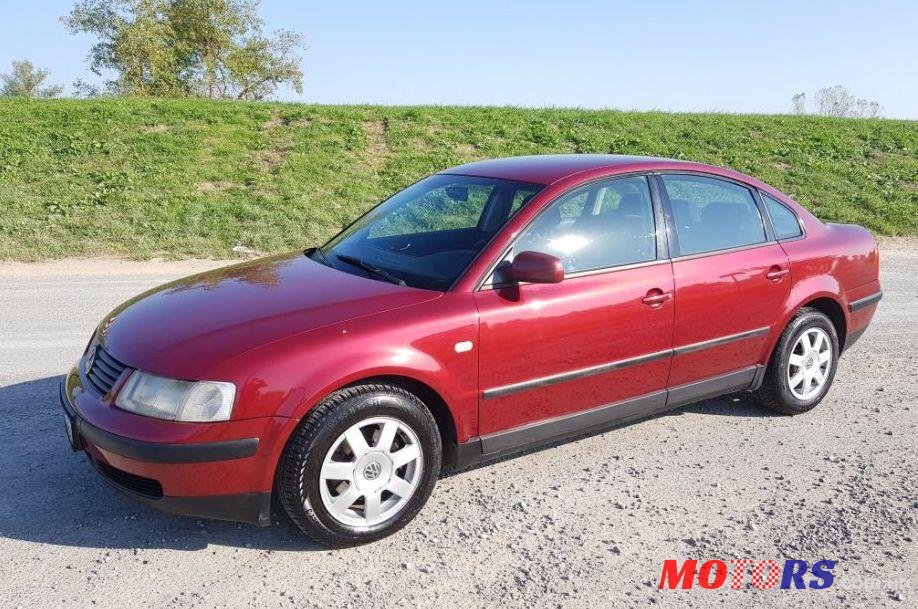 1999' Volkswagen Passat 1,9 Tdi photo #1