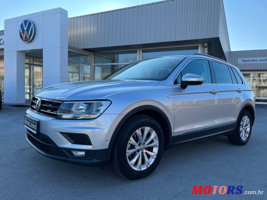 2018' Volkswagen Tiguan photo #1