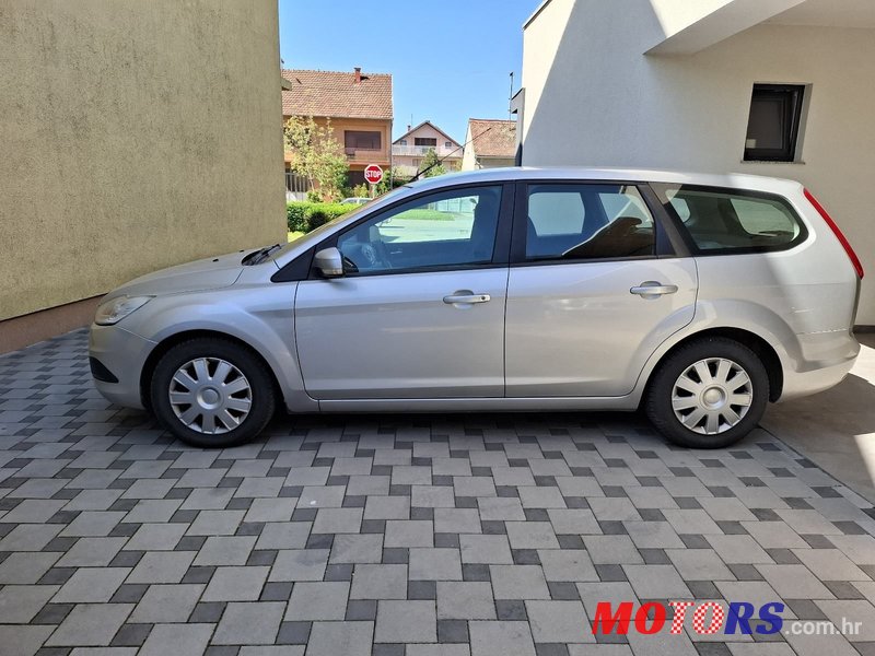 2009' Ford Focus Karavan photo #5