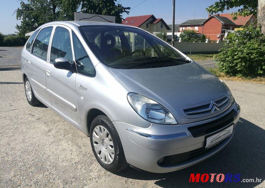2005' Citroen Xsara Picasso 1,6 Hdi photo #2