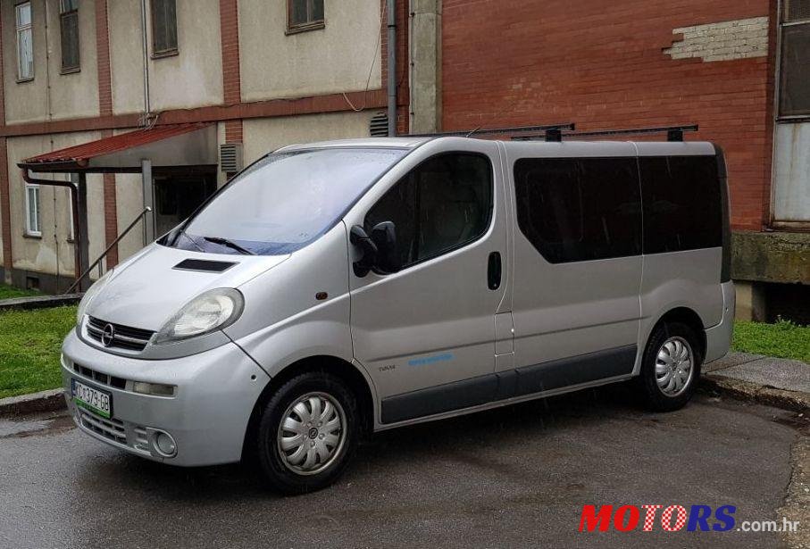2005' Opel Vivaro 1,9 Cdti Tour photo #1