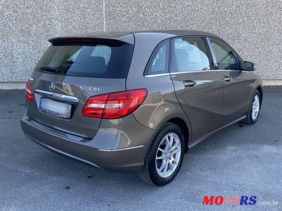 2013' Mercedes-Benz B-Klasa 180 Cdi photo #4