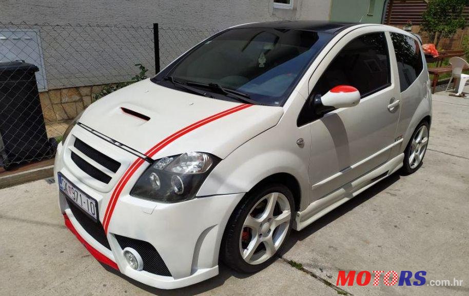 2003' Citroen C2 1,1 I Sx photo #1