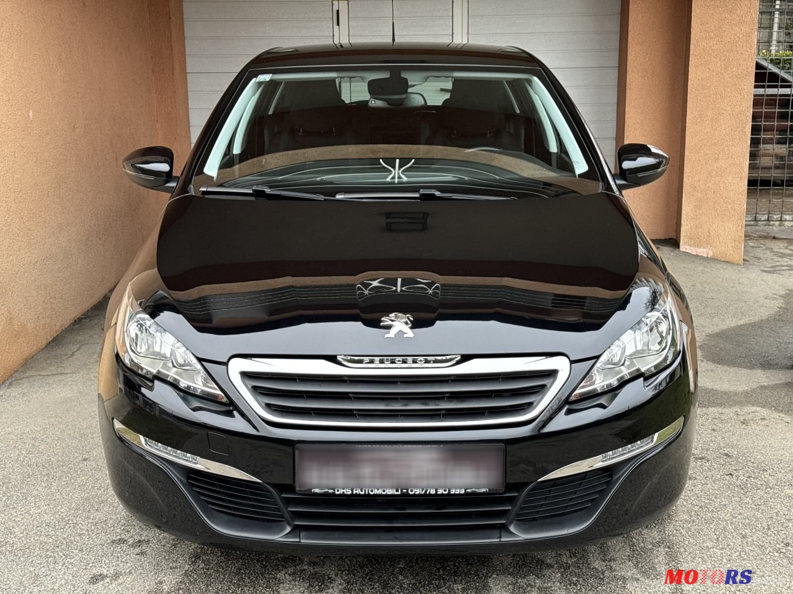 2015' Peugeot 308 1,2 photo #2