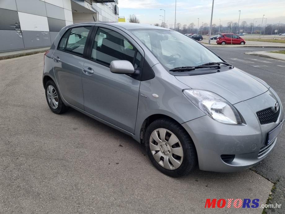 2006' Toyota Yaris 1,4 D-4D photo #3