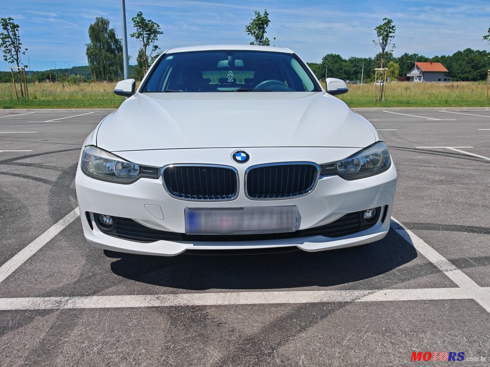 2015' BMW Serija 3 316D photo #3
