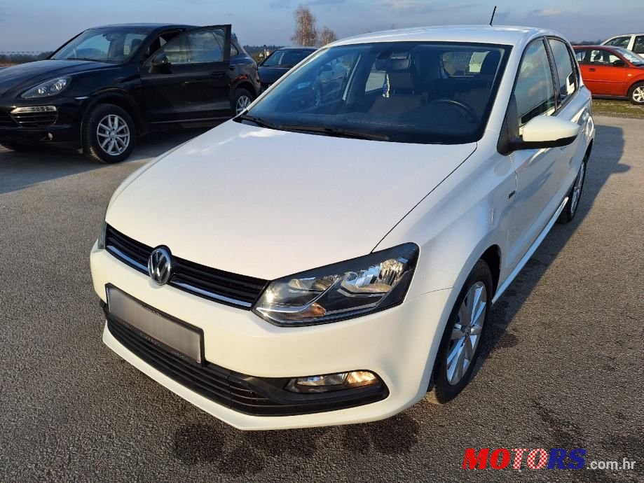 2015' Volkswagen Polo 1,0 photo #4