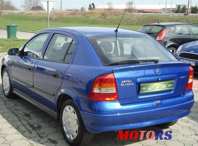 2005' Opel Astra 1,7 Cdti photo #2