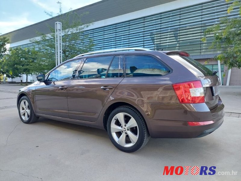 2016' Skoda Octavia Combi photo #3