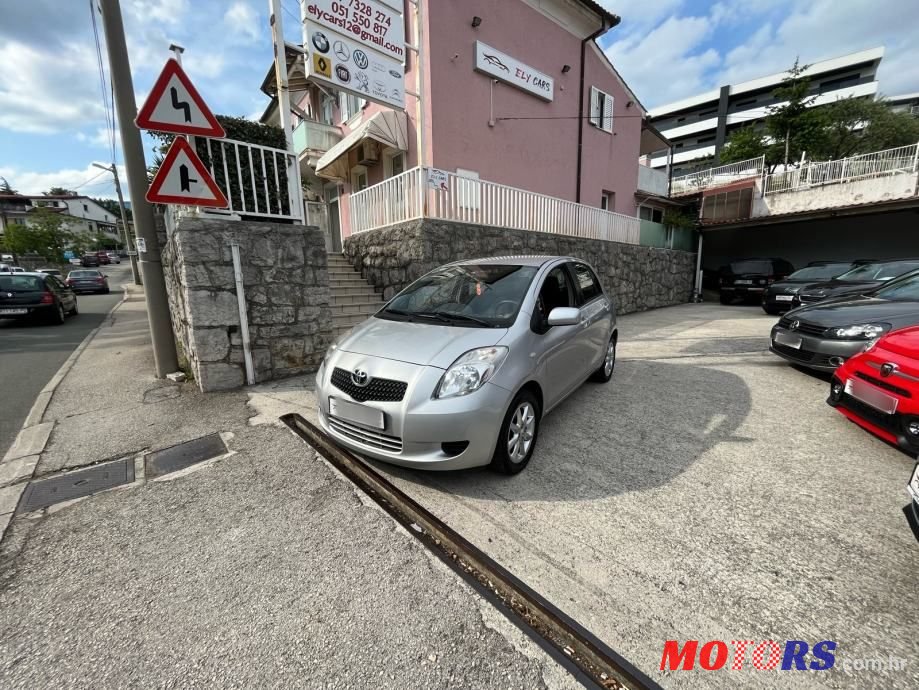 2008' Toyota Yaris photo #1