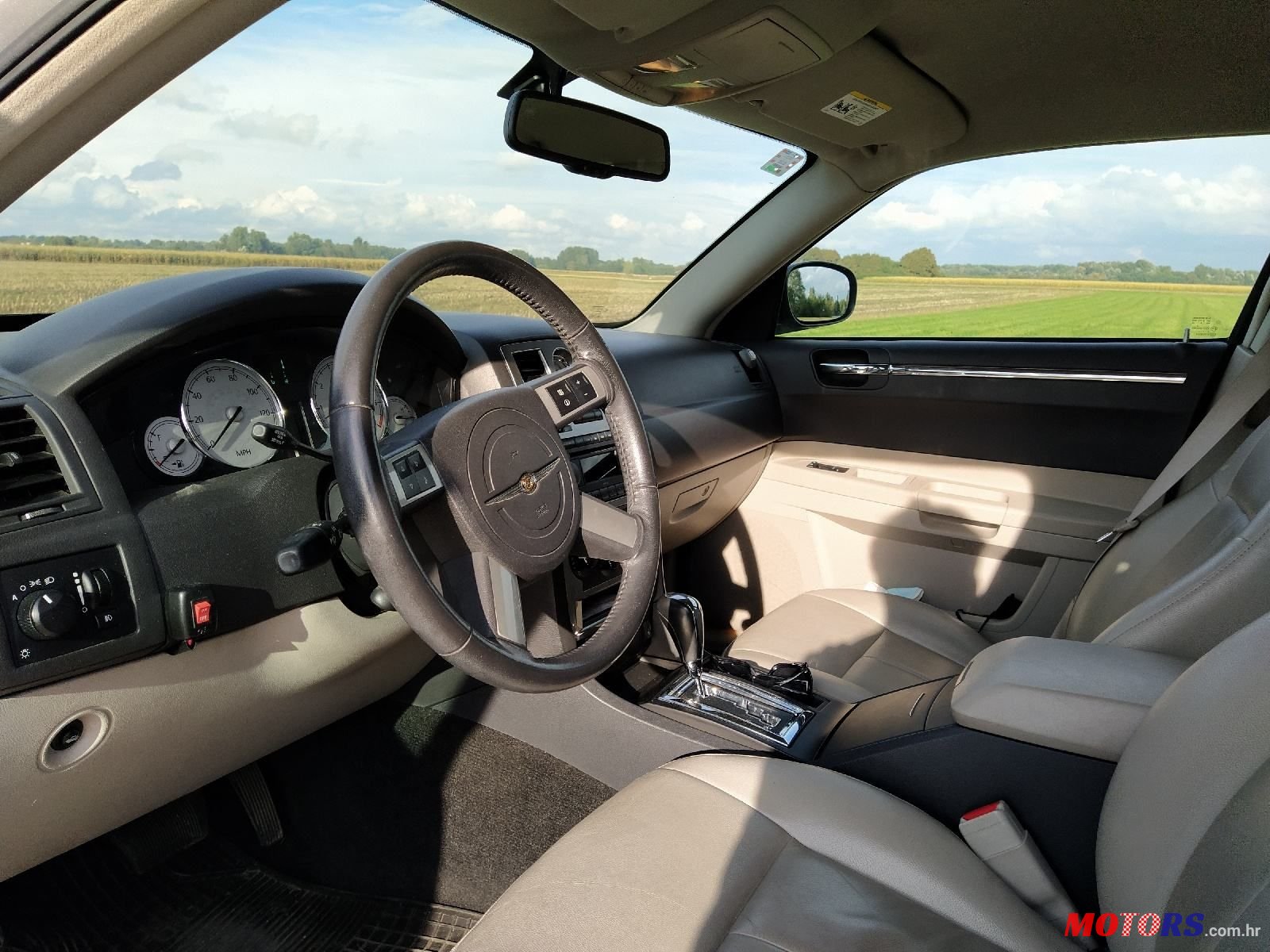 2007' Chrysler 300C photo #5