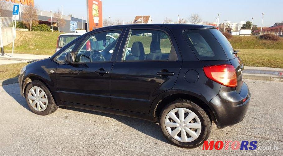 2007' Suzuki SX4 1,5 Glx photo #2