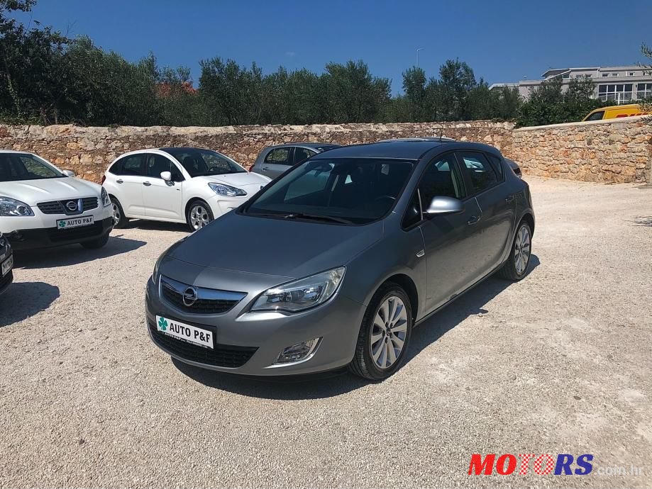 2010' Opel Astra 1,4 photo #3