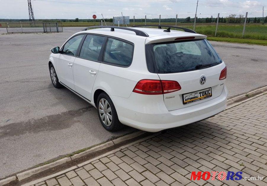 2011' Volkswagen Passat Variant 1,6 Tdi photo #2
