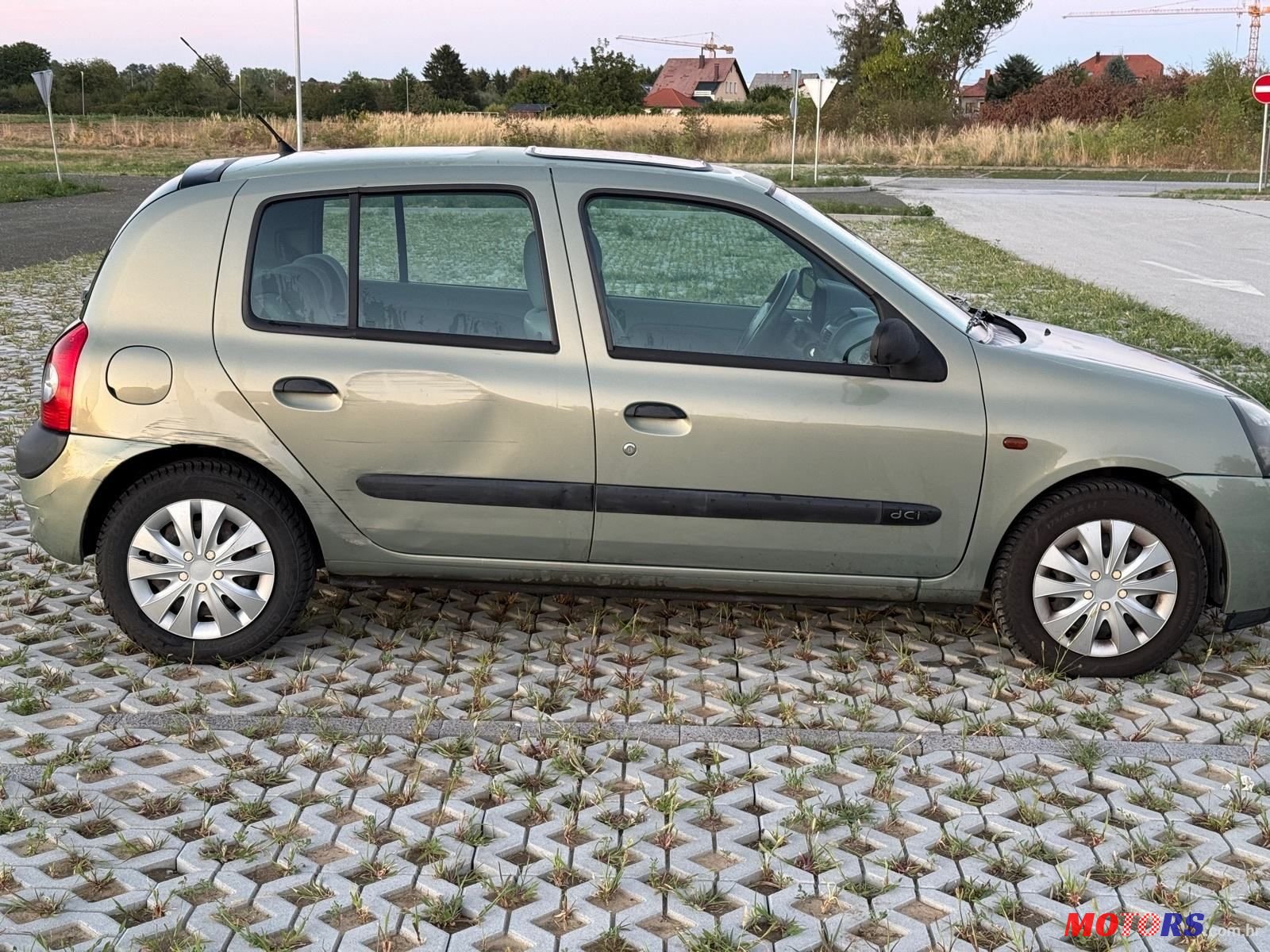 2002' Renault Clio 1,5 Dci photo #5