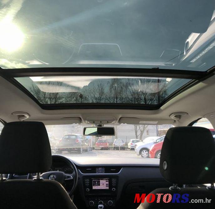 2013' Skoda Octavia Combi 1,6 Tdi photo #1