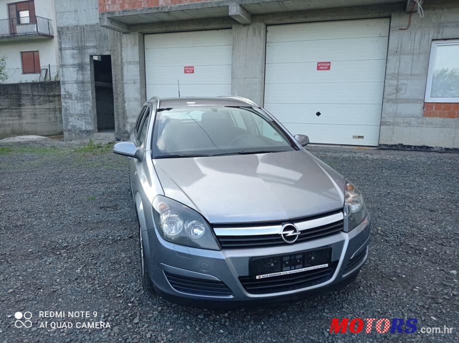 2005' Opel Astra Karavan photo #4