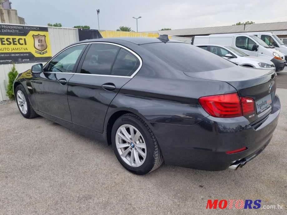 2011' BMW Serija 5 520D photo #5