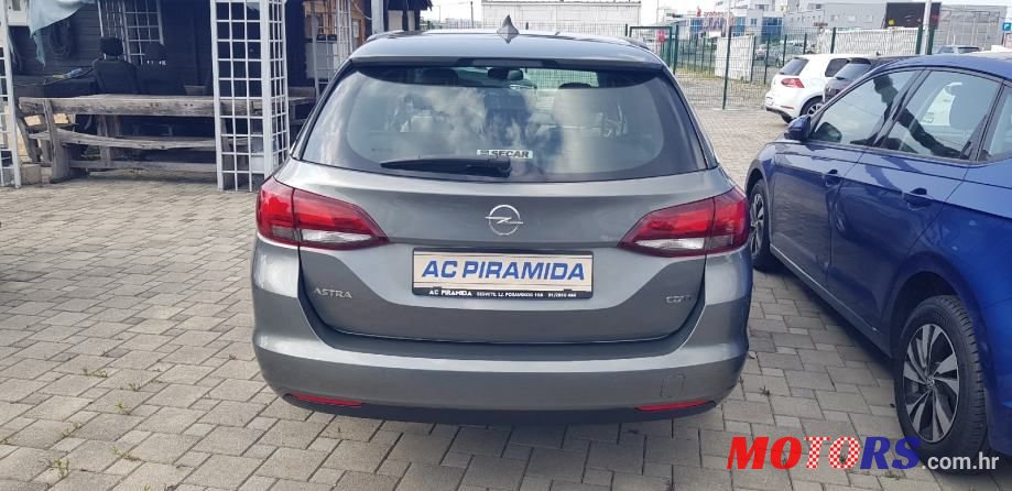 2016' Opel Astra Karavan photo #5