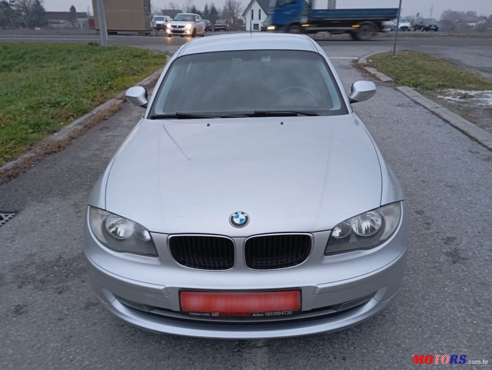 2010' BMW Serija 1 116D photo #2