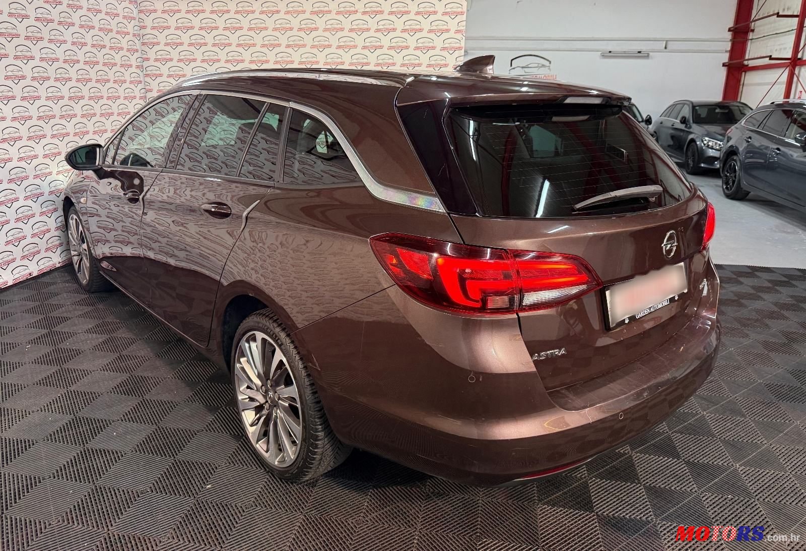 2017' Opel Astra Karavan photo #5