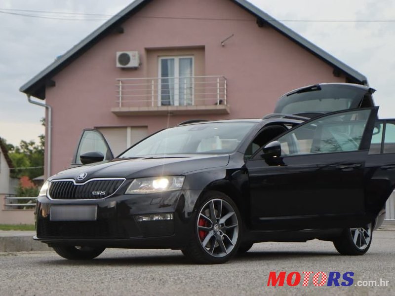 2014' Skoda Octavia Combi photo #1