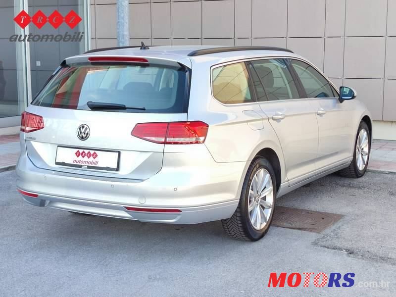 2018' Volkswagen Passat photo #3