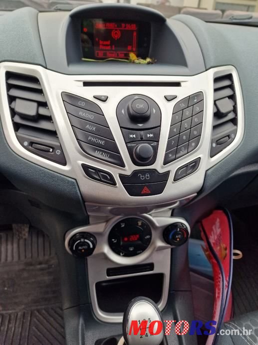 2010' Ford Fiesta 1,4 photo #5