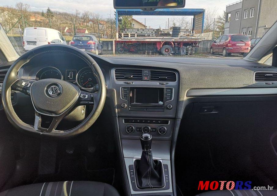 2015' Volkswagen Golf VII 2,0 Tdi Bmt photo #2