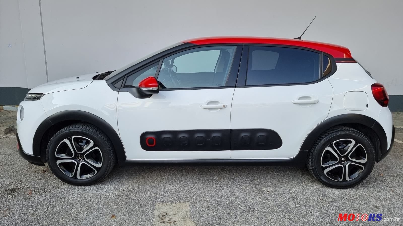 2017' Citroen C3 1,2 Puretech photo #3