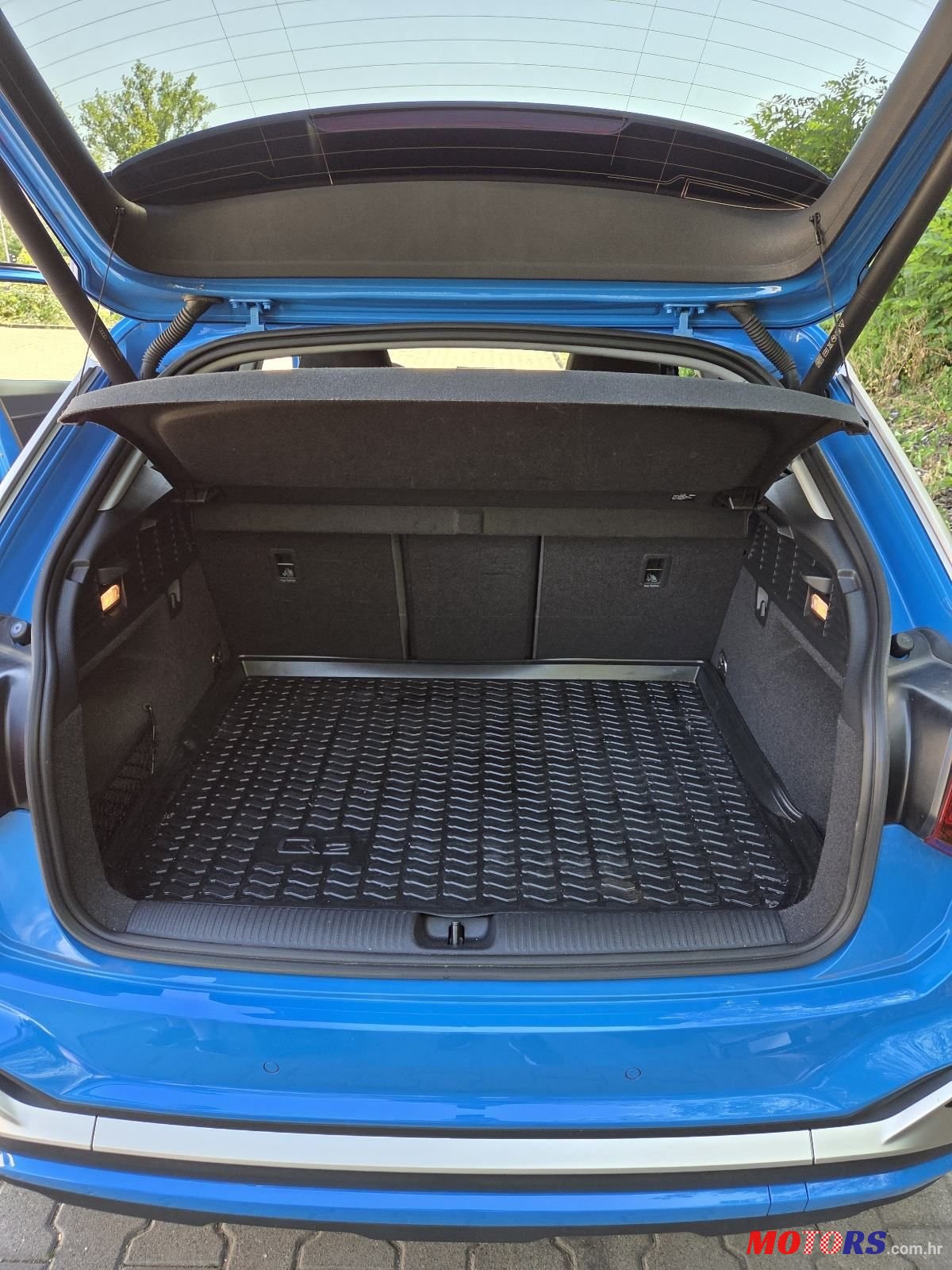 2023' Audi Q2 35 Tfsi photo #5