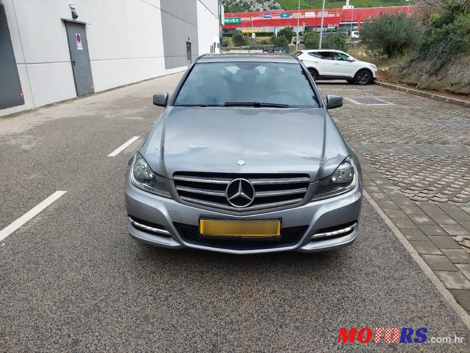 2014' Mercedes-Benz C-Klasa 180 Cdi photo #2
