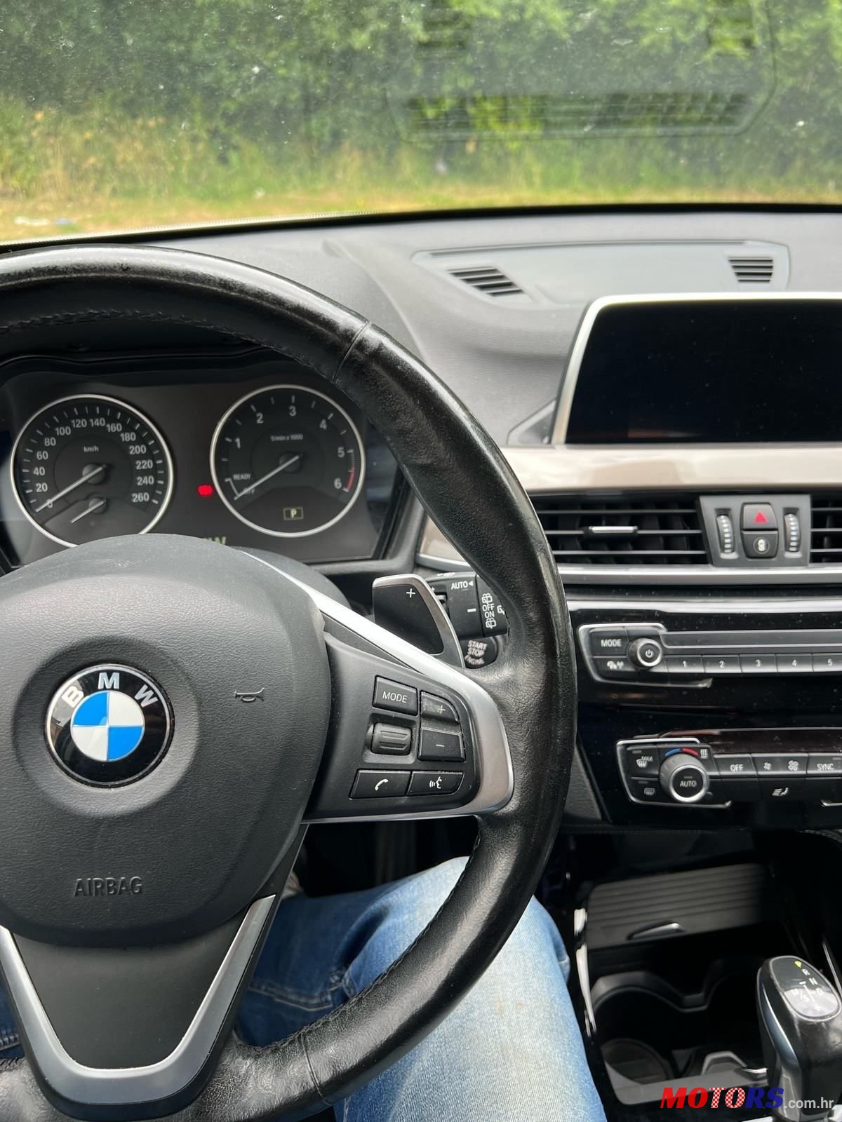 2017' BMW X1 18D photo #5