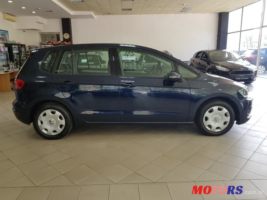 2015' Volkswagen Golf VII photo #5